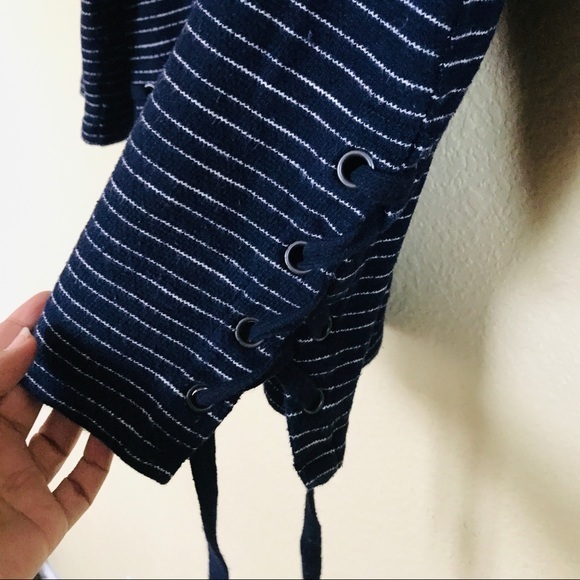 Madewell Striped Side-Lace‎ Top size Small - Picture 8 of 10